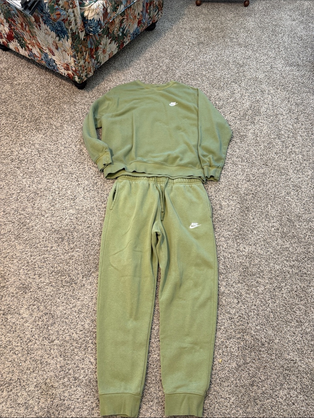 Nike Men’s Olive Green Fleece Joggers